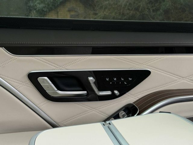 Mercedes-Benz Maybach S Class 6.0 S680 V12 First Class Saloon G-troni Black #95