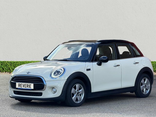 Mini Hatch 1.5 Cooper Hatchback Steptronic Euro 6 White #3