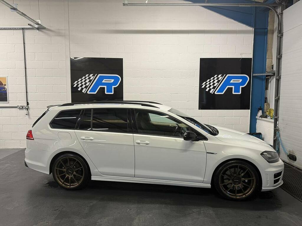Volkswagen Golf Tsi Bluemotion Tech R YH66UCD White