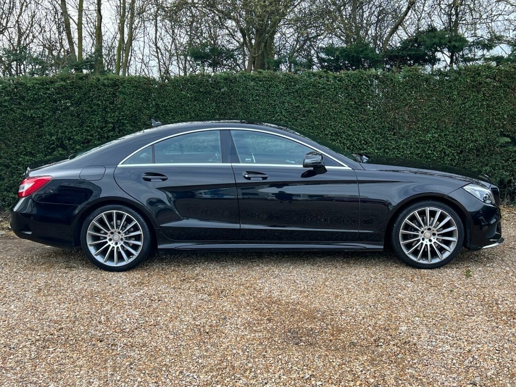 Mercedes-Benz CLS 2.1L Amg Line Black #4