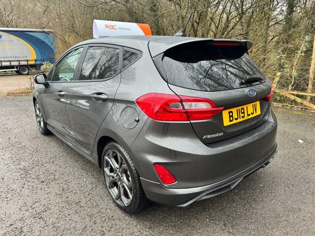 Ford Fiesta Hatchback BJ19LJV Grey #2