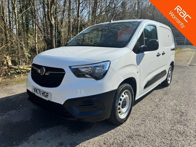 Vauxhall Combo Mpv White