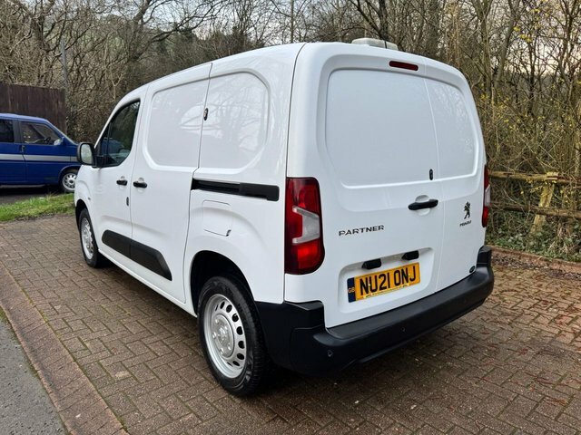 Peugeot Partner Mpv NU21ONJ White #4