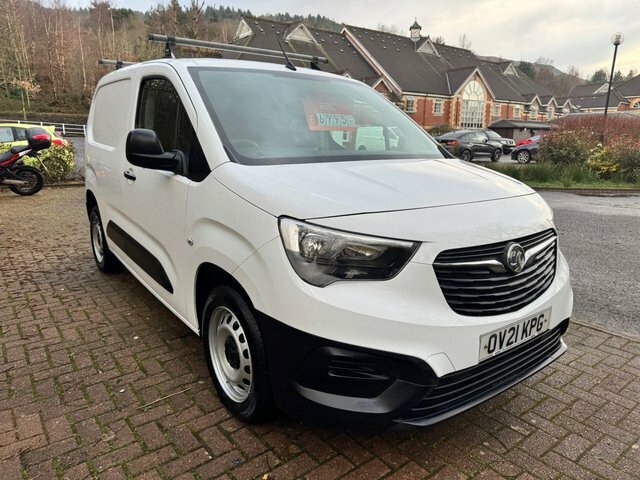 Vauxhall Combo Mpv OV21KPG White #6