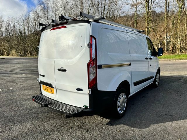 Ford Transit Custom Mpv LG15THX White #4