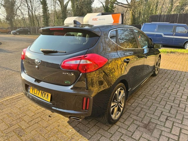 Kia Ceed Hatchback YL17NXA Black #4