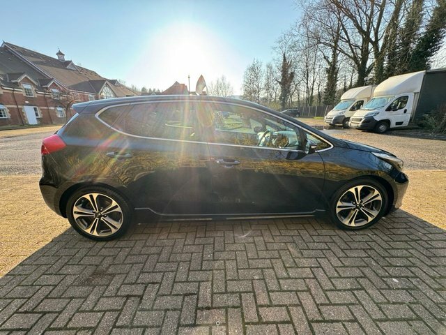 Kia Ceed Hatchback YL17NXA Black #5