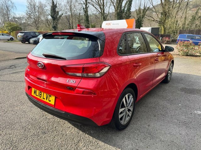 Hyundai I30 Crdi Se ML18LVC Red #4
