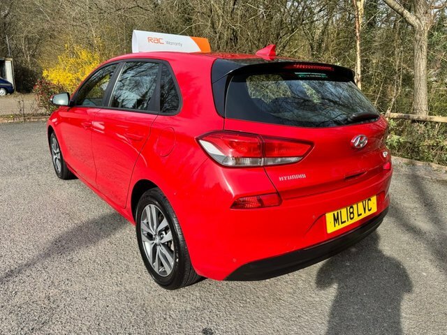 Hyundai I30 Crdi Se ML18LVC Red #3