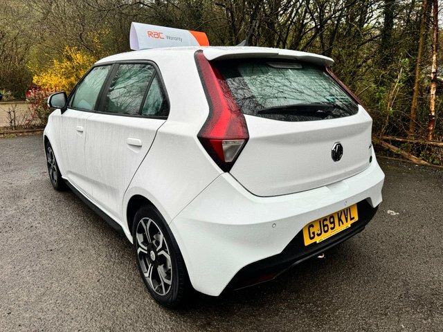 MG MG3 Hatchback GJ69KVL White #3
