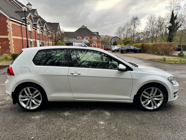 Volkswagen Golf Hatchback DV14VMR White #5
