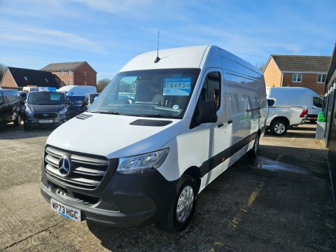Mercedes-Benz Sprinter 315 Cdi Progressive WP73HGC White #3