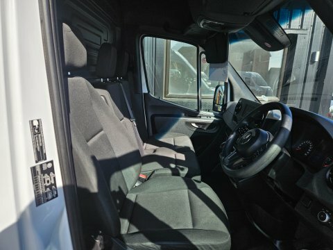 Mercedes-Benz Sprinter 315 Cdi Progressive WP73HGC White #5