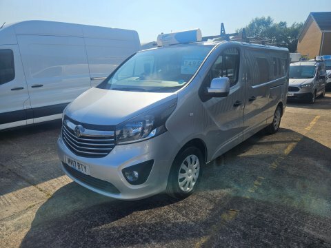 Vauxhall Vivaro L2h1 2900 Sportive MV17BTY Silver #3