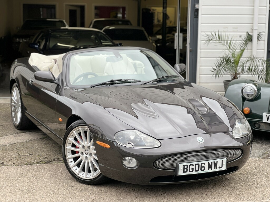 Jaguar XKR 4.2 S Black