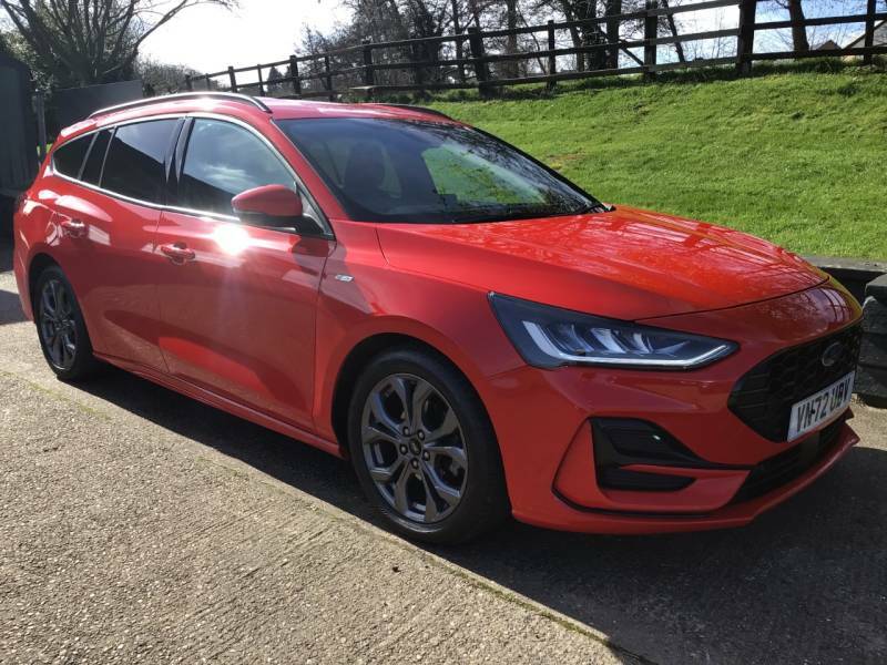 Ford Focus 1.5 Ecoblue St-line - 2022 72 VN72UBV Red #2