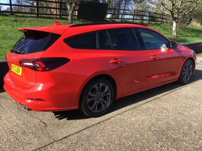 Ford Focus 1.5 Ecoblue St-line - 2022 72 VN72UBV Red #4