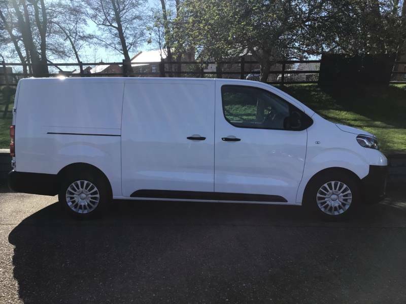 Toyota PROACE 2.0D 120 Icon Van - 2019 69 White #3