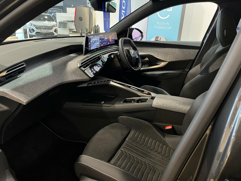 Peugeot 5008 E-5008 73Kwh Gt Premium  Grey #5