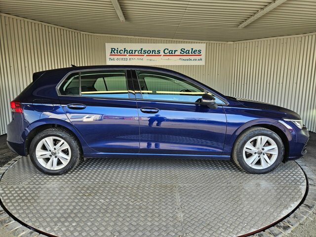 Volkswagen Golf 2.0 Tdi Life Hatchback Euro 6 S HJ71LAE Blue #2