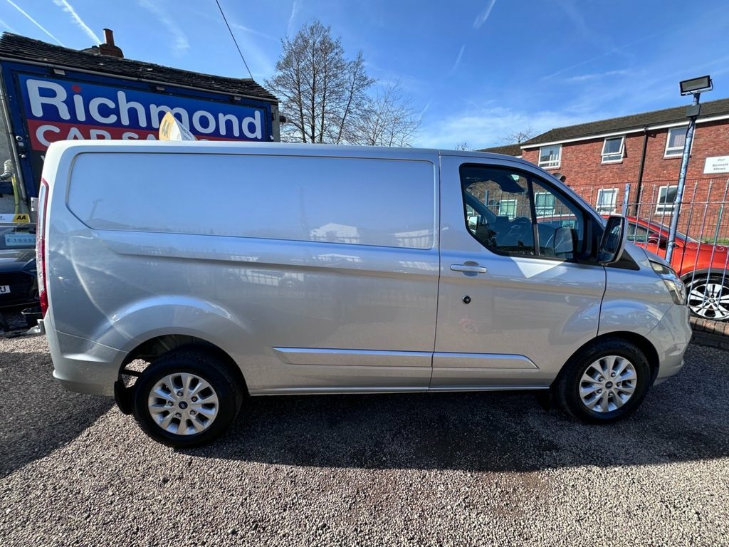 Ford Transit Custom 2L Limited YN22KJX Silver #4