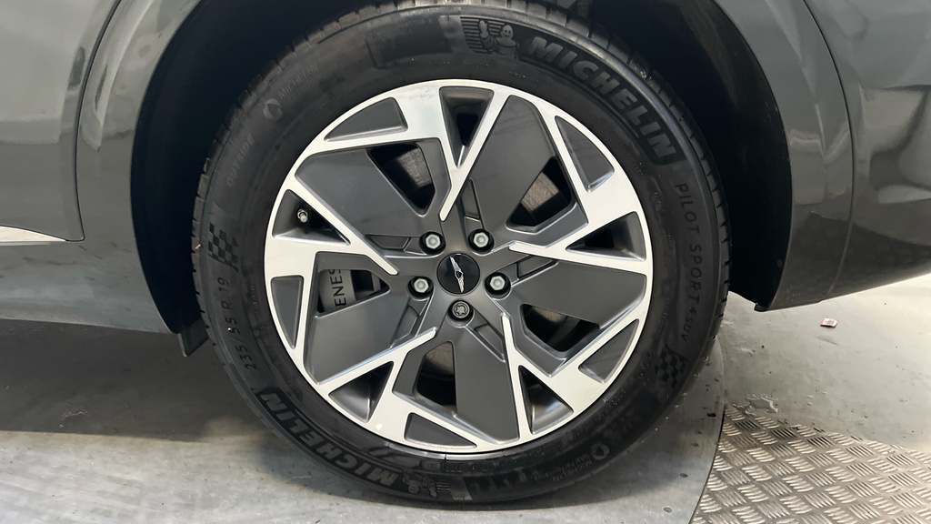 Genesis GV70 84Kwh Dual Motor Pure 4Wd Grey #4