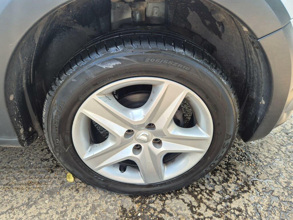 Dacia Sandero Stepway 0.9 Tce Laureate Start Stop White #4