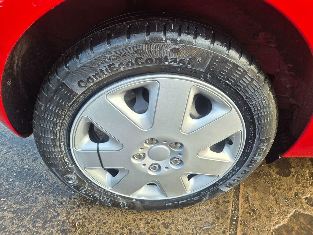 Peugeot 108 1.0 Active Red #6