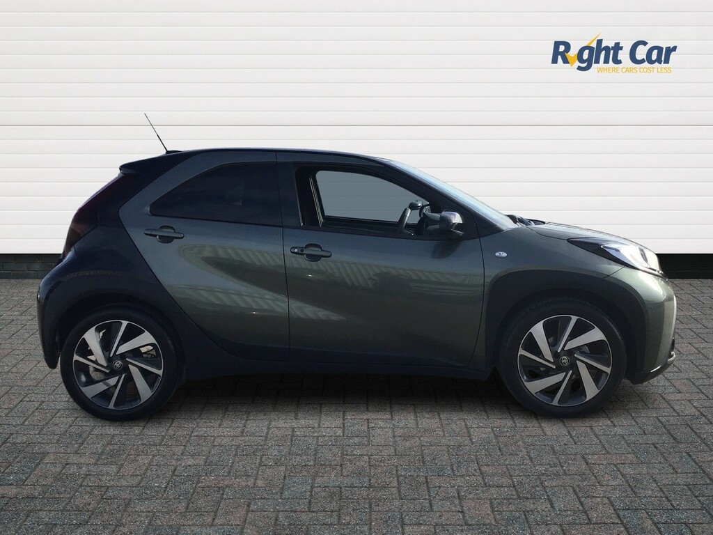 Toyota Aygo X 1.0 Vvt-i Exclusive - 2023 72 YW72KHL Green #4