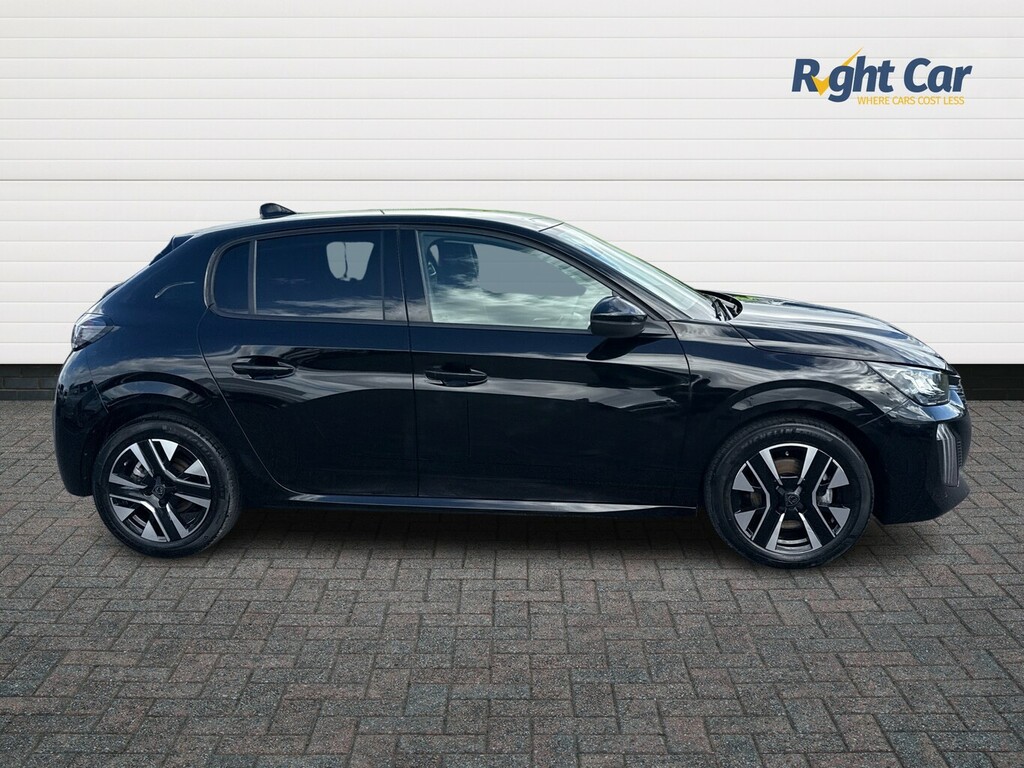 Peugeot 208 1.2 Puretech Allure - 2024 74 FV74NJF Black #4