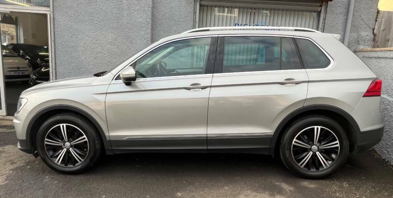 Volkswagen Tiguan 2.0 Tdi 150 Se - 2017 67 SY67YDT Silver #2