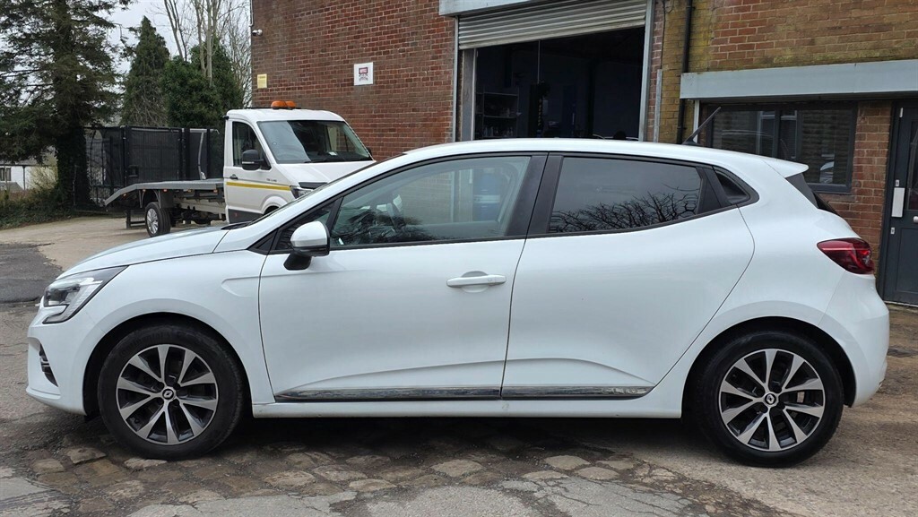 Renault Clio 1.5 Blue Dci Iconic Euro 6 Ss HT69XMY White #5
