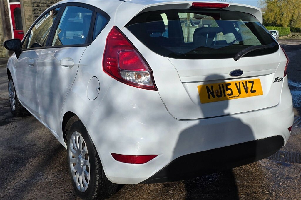 Ford Fiesta 1.25 Style Euro 5 NJ15VVZ White #5