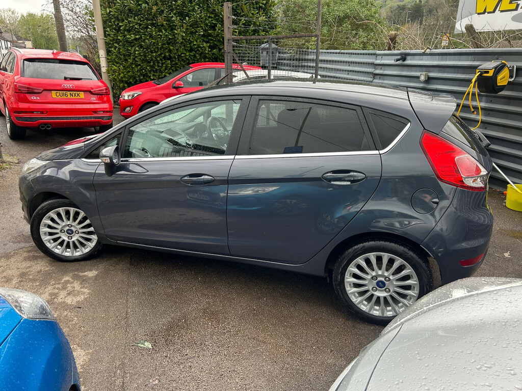 Ford Fiesta 1.0 Titanium Service History Free Road Tax Hat HJ13BHY Grey #3
