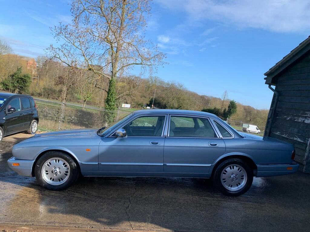 Jaguar XJ Xj6 Red #5
