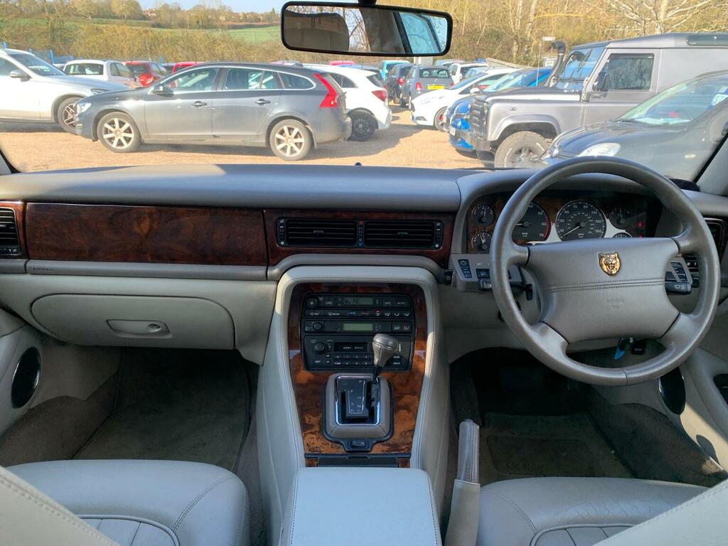 Jaguar XJ Xj6 Red #10