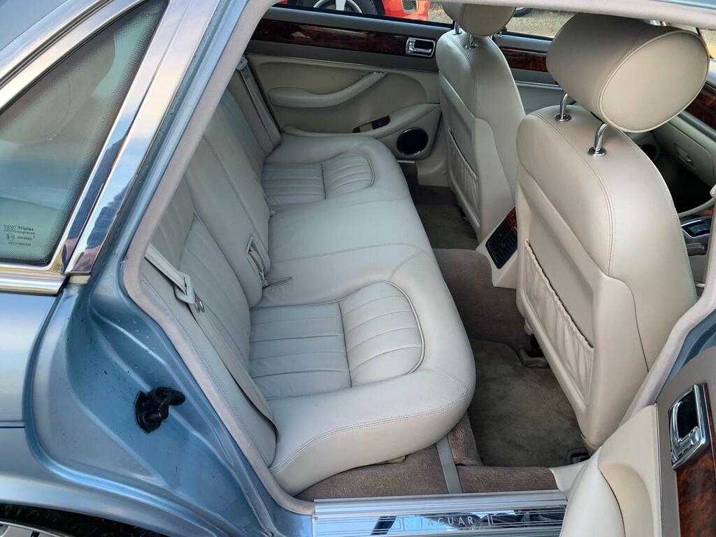 Jaguar XJ Xj6 Red #19