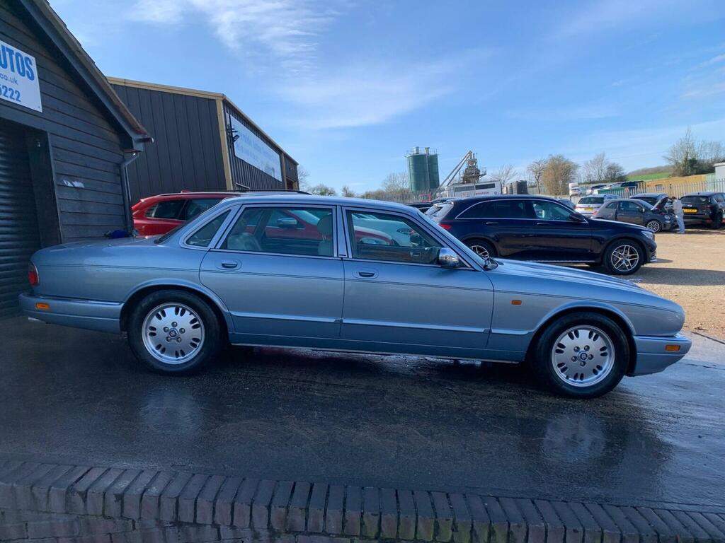 Jaguar XJ Xj6 Red #6