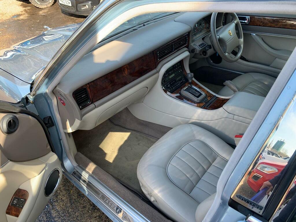 Jaguar XJ Xj6 Red #14