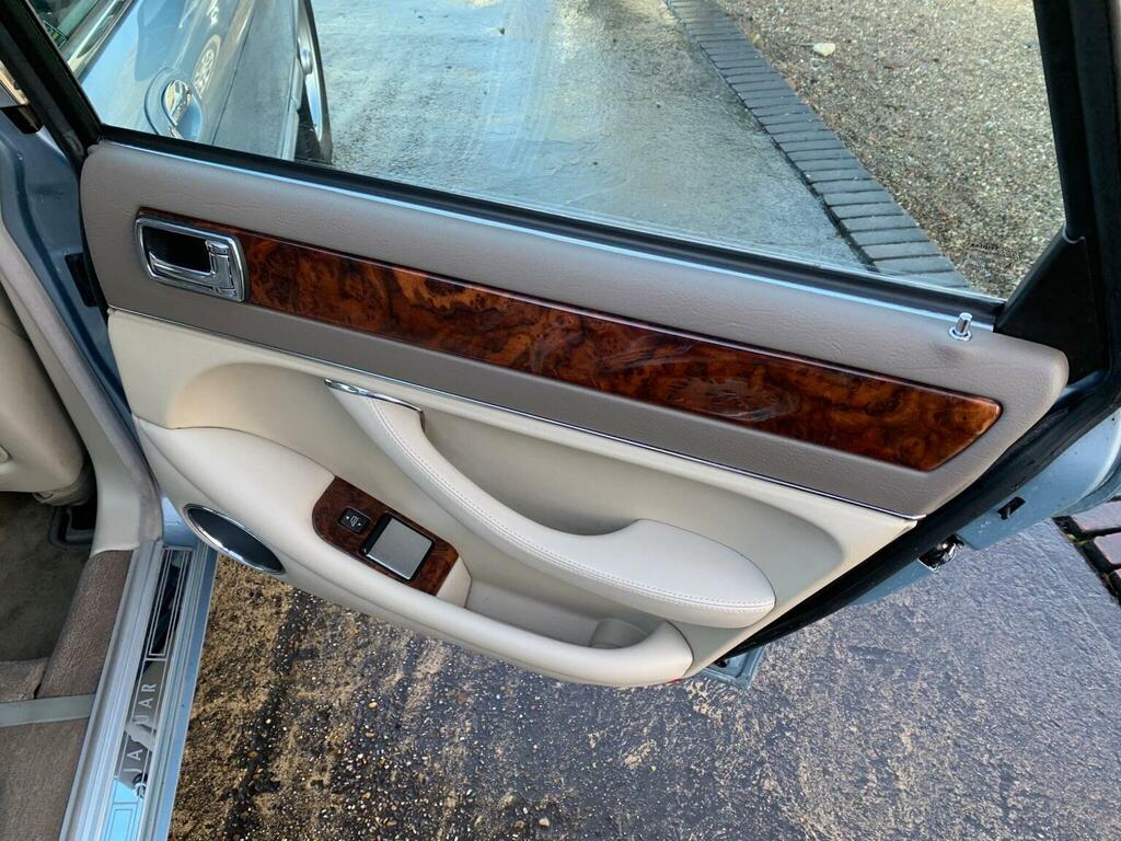 Jaguar XJ Xj6 Red #28