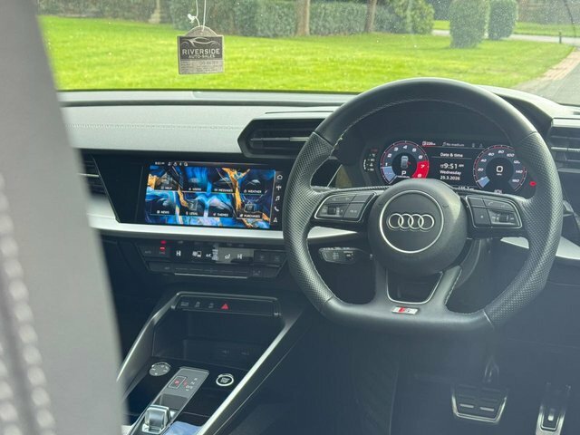 Audi A3 2024 1.5 Tfsi 35 Black Edition Sportback Petro MJ24NKG Black #3