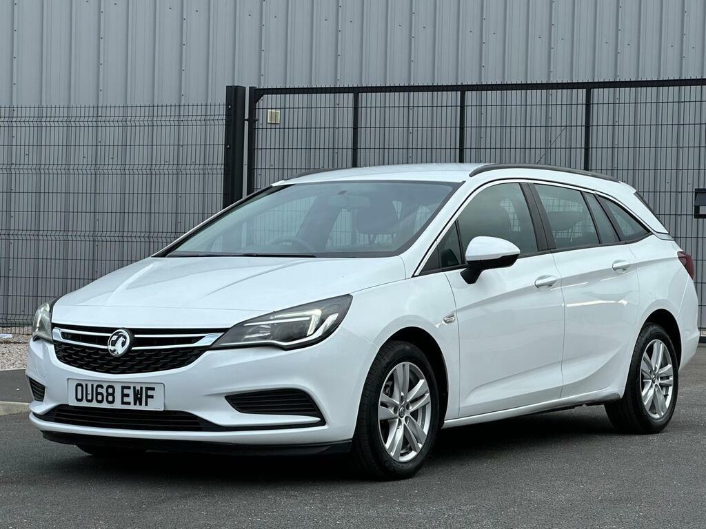 Vauxhall Astra 1.6 Cdti Blueinjection Design Sports Tourer Euro 6 OU68EWF White #5