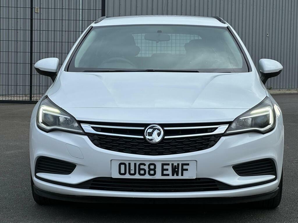 Vauxhall Astra 1.6 Cdti Blueinjection Design Sports Tourer Euro 6 OU68EWF White #6