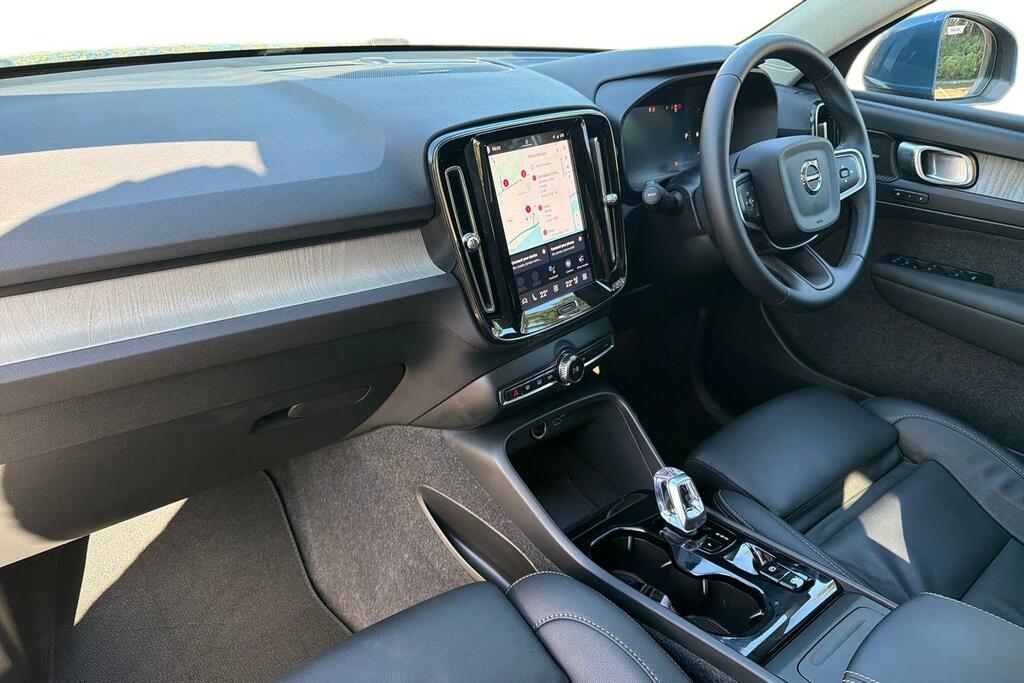 Volvo XC40 Ultra, B4 Mild Hybrid, Bright RE25WGX Blue #4