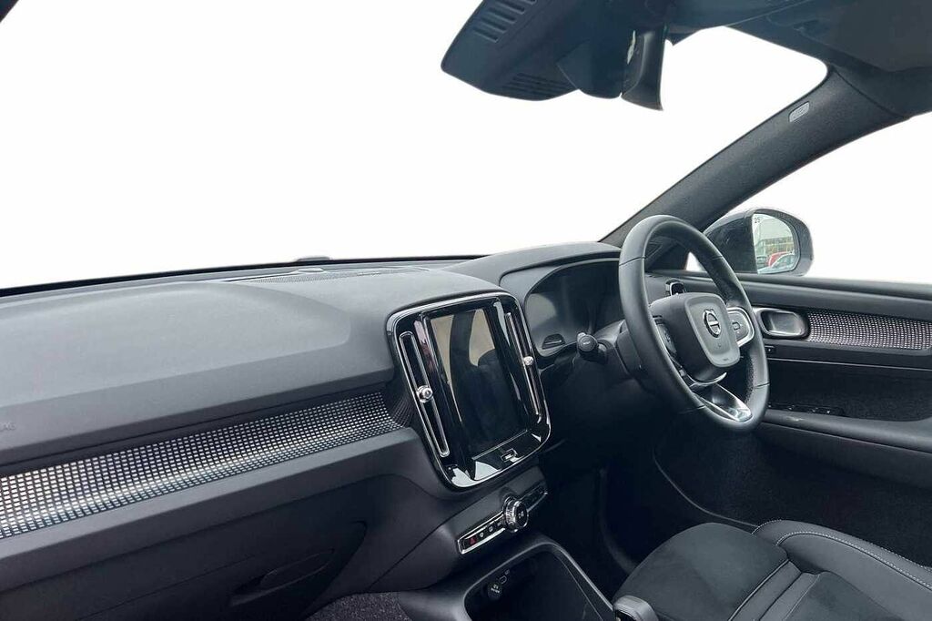 Volvo XC40 Ultra, B3 Mild Hybrid, Dark 21 Alloys WF25FAA Blue #4