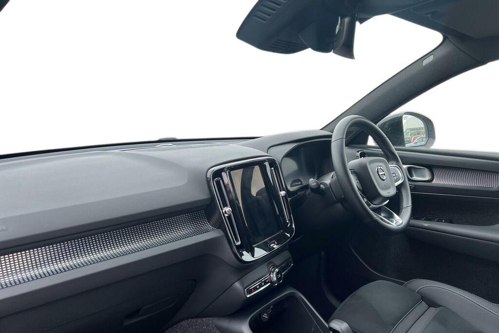 Volvo XC40 Ultra, B3 Mild Hybrid, Dark 21 Alloys WF25FAA Blue #3
