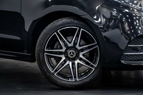 Mercedes-Benz V Class 2.0 V300d Amg KO23DFL #2