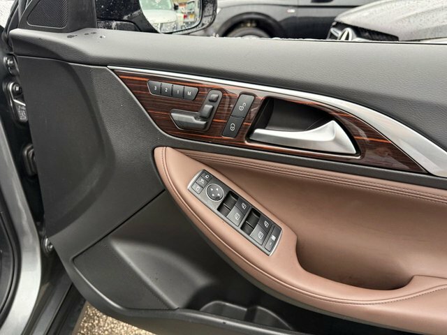 Infiniti QX30 D Premium Tech Black #17