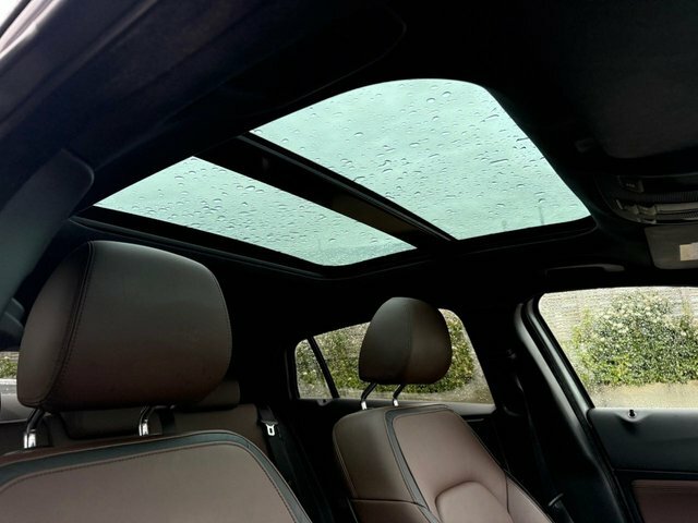Infiniti QX30 D Premium Tech Black #14