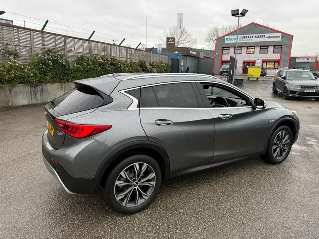 Infiniti QX30 D Premium Tech Black #10